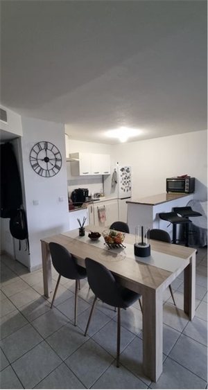 t2 à la location -   20600  BASTIA, surface 50 m2 location t2 - UBI444089795